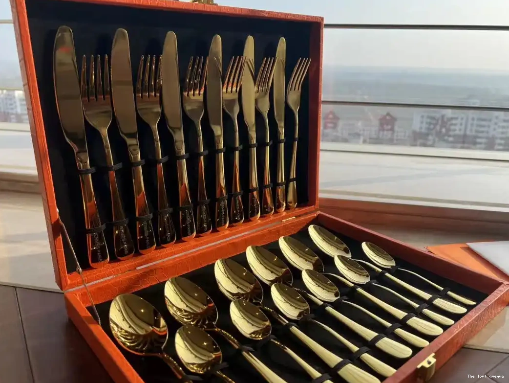 HERMES CUSTOM CUTLERY SET 0515